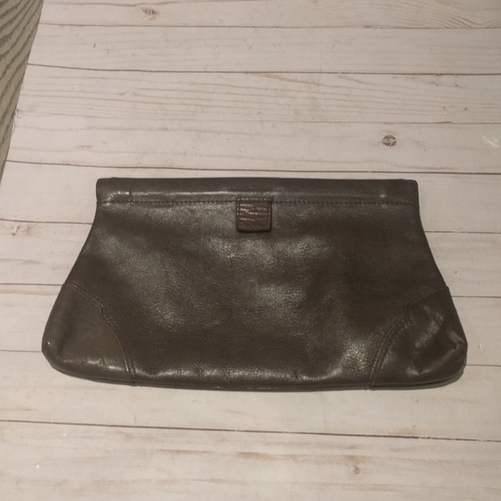 🍀 Genuine leather clauch 🌸🌺🍀